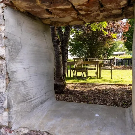 Le Manoir De La Valette Bed & Breakfast