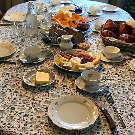 Bed and Breakfast Le Manoir De La Valette Florennes