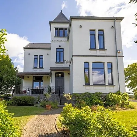 Le Manoir De La Valette 3*
