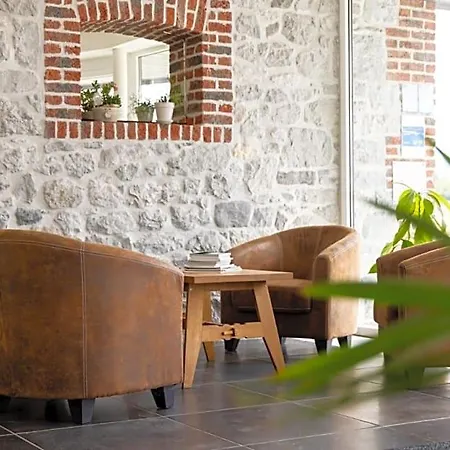 Le Manoir De La Valette Bed and Breakfast 3*